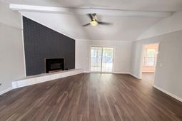 148 Whitwood Circle  photo 4