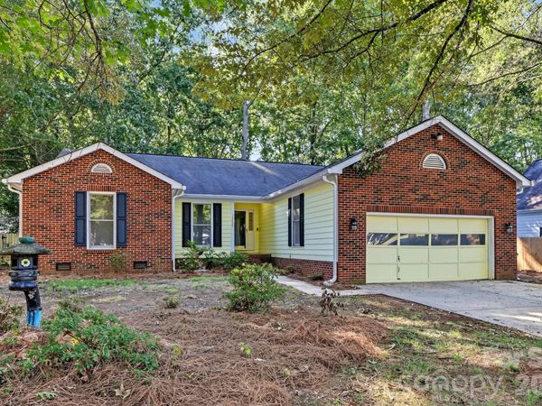 13820 Portpatrick Lane, Unit 221, Matthews, NC 28105