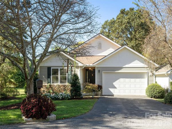 277 Highland Golf Drive, Flat Rock, NC 28731