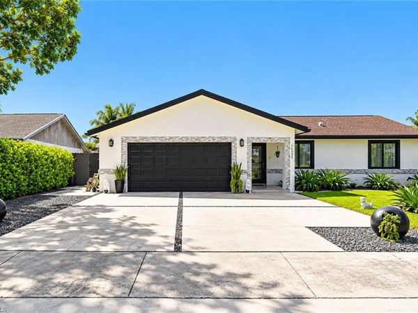 16580 SW 299th TER, HOMESTEAD, FL 33033