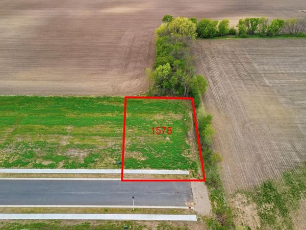 1578 Cullen Street , Saint Peter, MN 56082