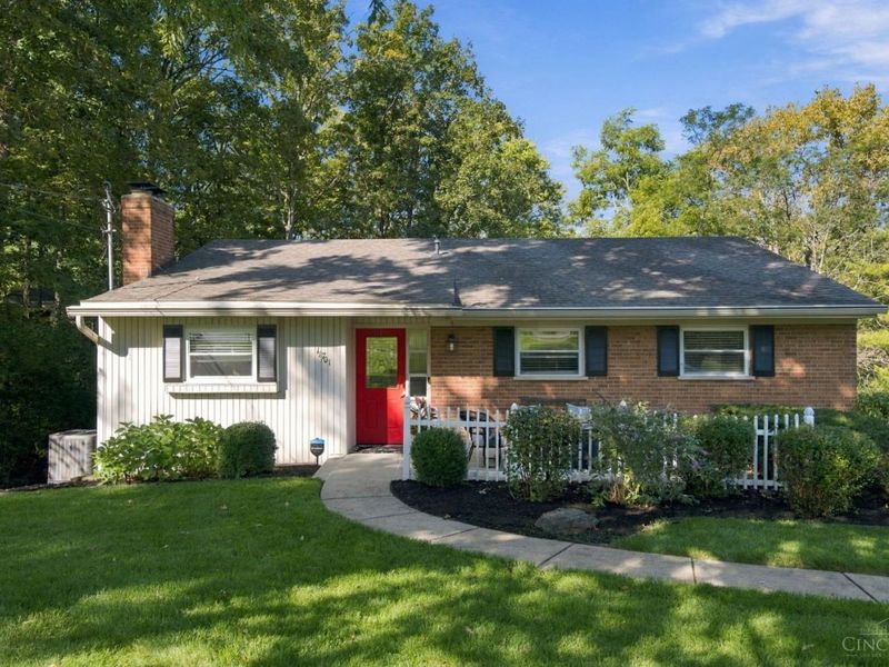11701 Thistlehill Drive, Symmes Township, OH 45140 Photo 1