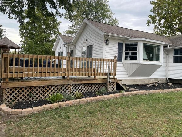 1871 N Locust Street, Port Clinton, OH 43452