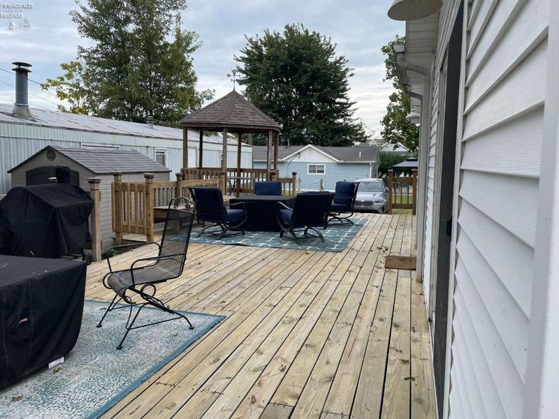 1871 N Locust Street, Port Clinton, OH 43452 Photo 3