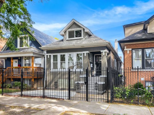 2135 N Kilbourn Avenue, Chicago, IL 60639