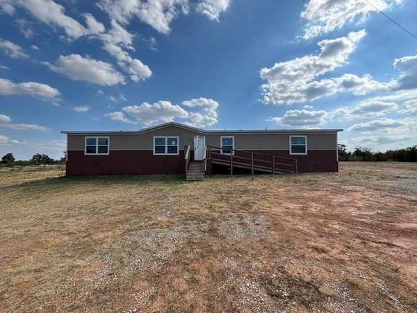 141 Private Road 3814 , Springtown, TX 76082