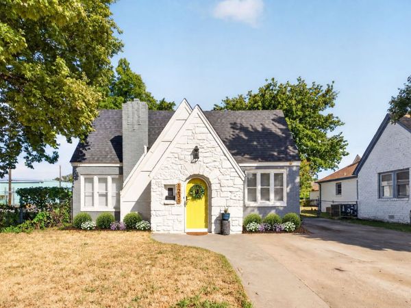 1231 S Gary Place, Tulsa, OK 74104