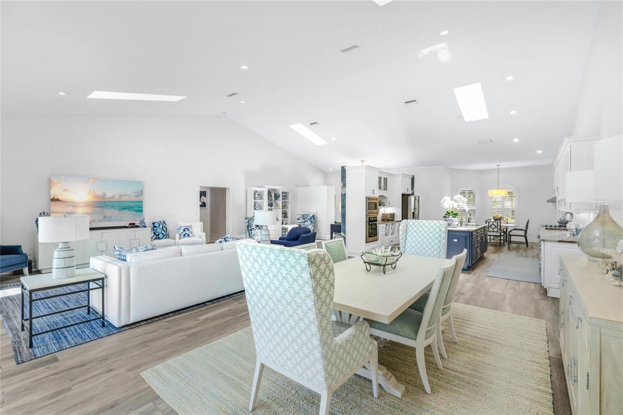 7780 Holiday Drive N, Sarasota, FL 34231 Photo