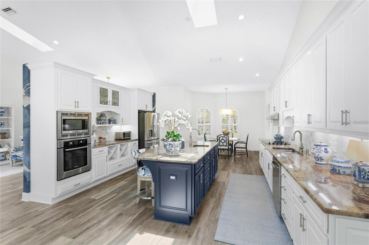 7780 Holiday Drive N, Sarasota, FL 34231 Photo