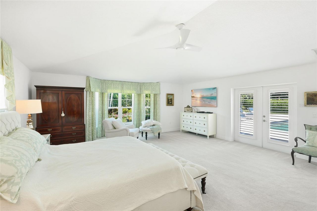 7780 Holiday Drive N, Sarasota, FL 34231 Photo