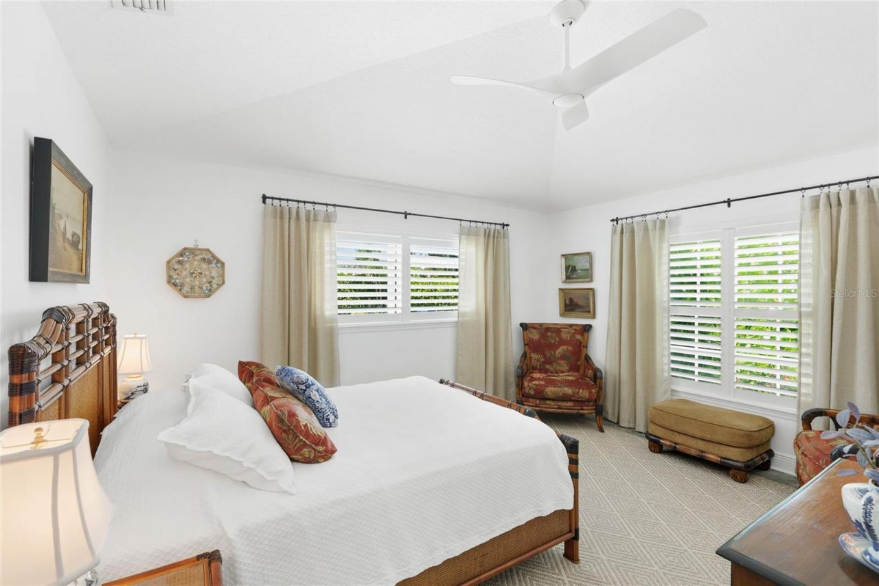7780 Holiday Drive N, Sarasota, FL 34231 Photo