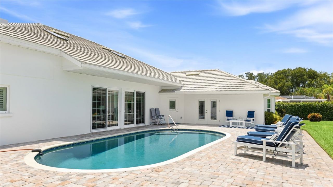 7780 Holiday Drive N, Sarasota, FL 34231 Photo
