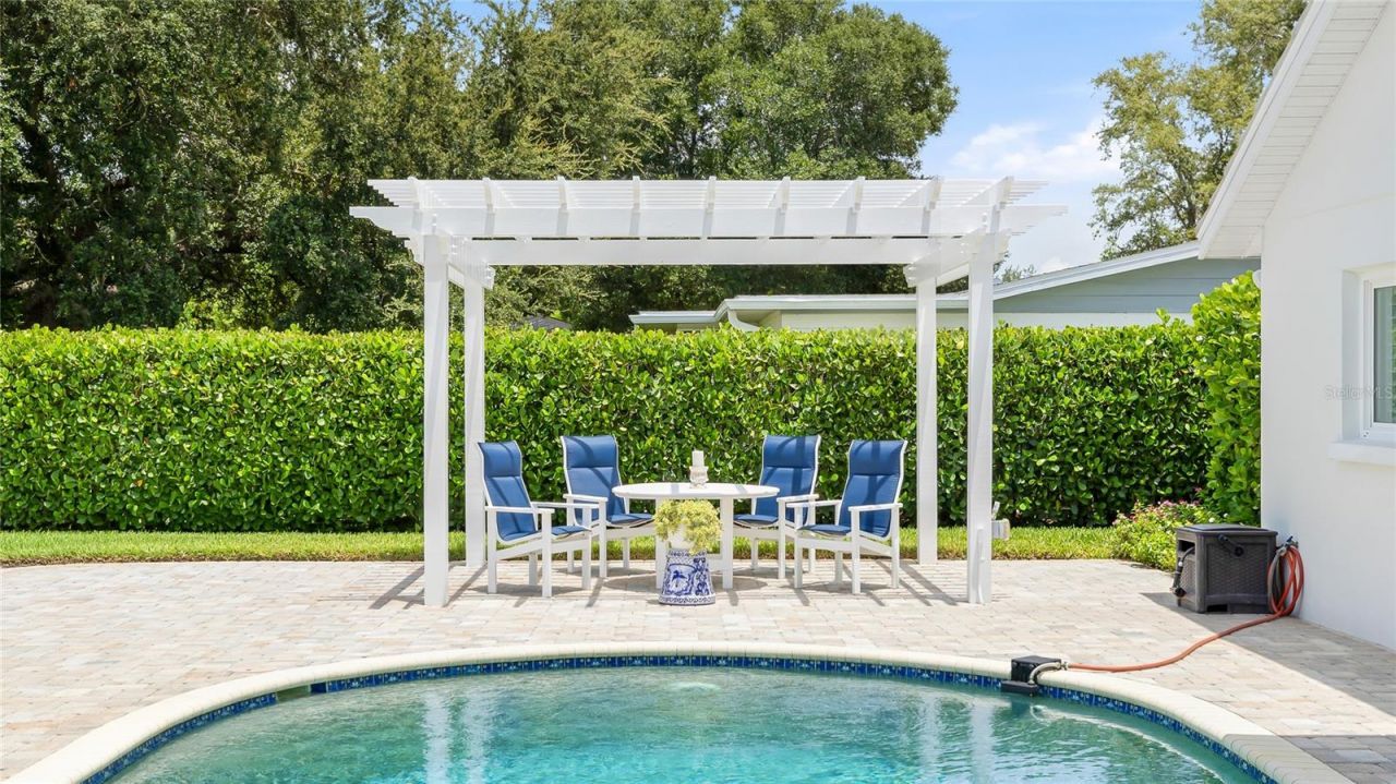 7780 Holiday Drive N, Sarasota, FL 34231 Photo
