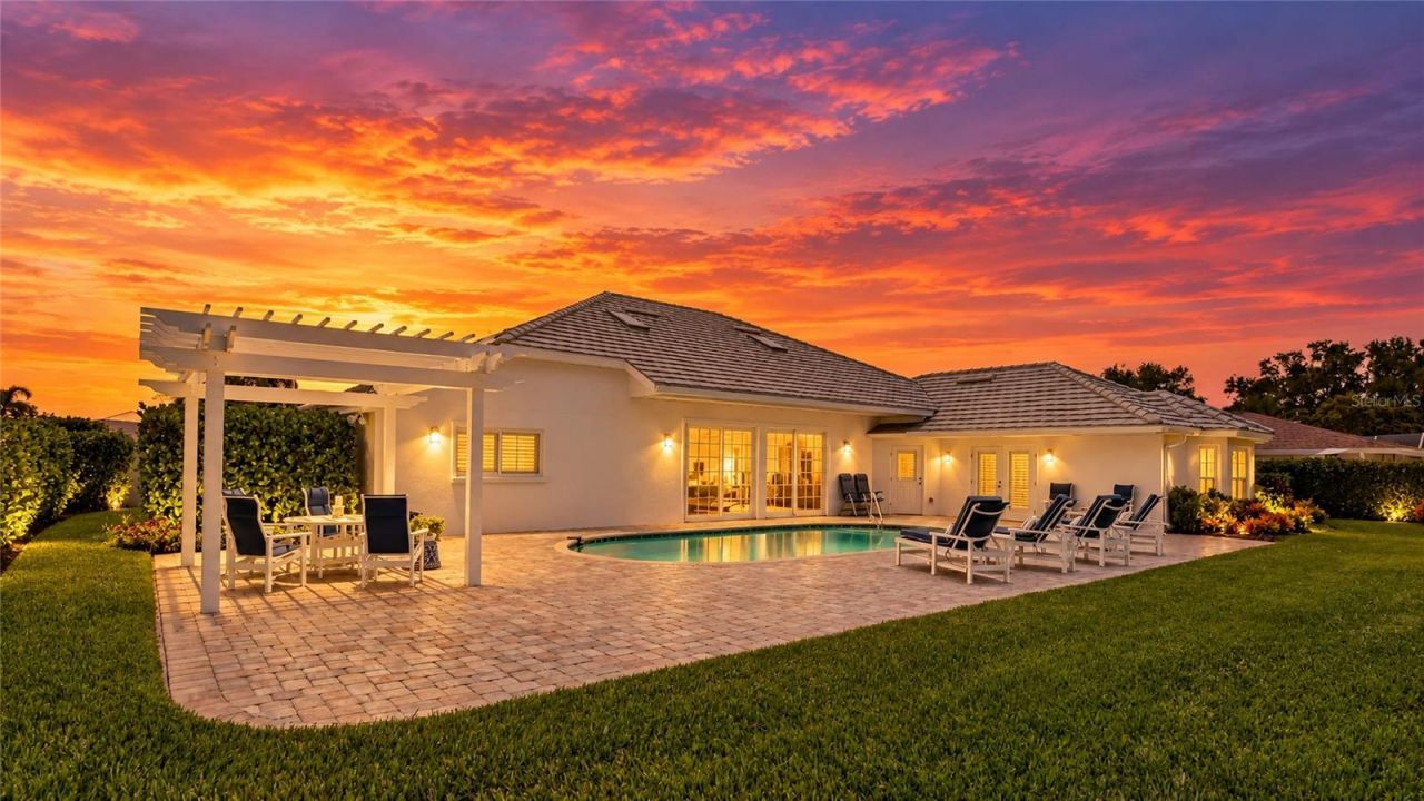 7780 Holiday Drive N, Sarasota, FL 34231 Photo
