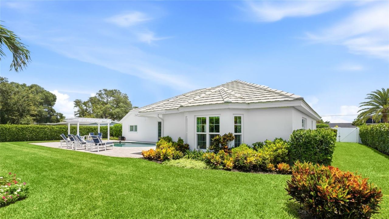 7780 Holiday Drive N, Sarasota, FL 34231 Photo