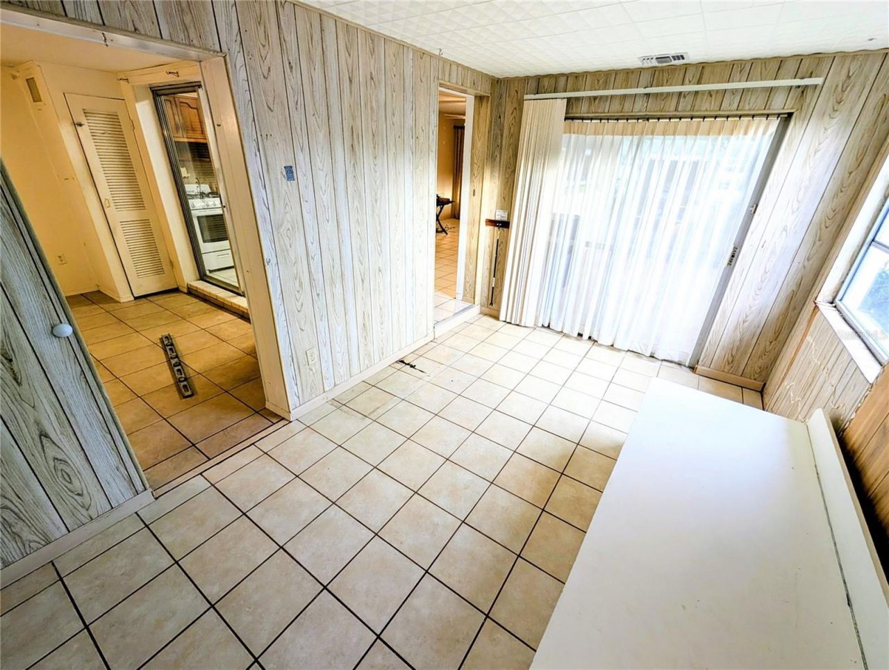 824 E 9th Avenue, New Smyrna Beach, FL 32169 Photo