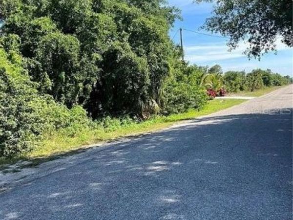 107 W 6 STREET , LEHIGH ACRES, FL 33972