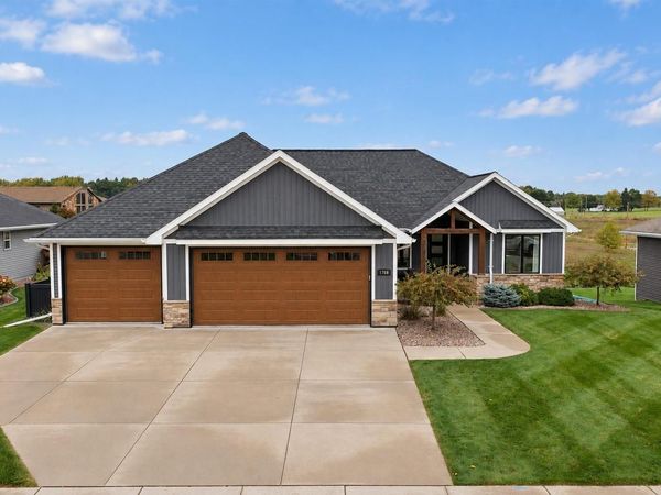 1768 STEINER LANE, Green Bay, WI 54313