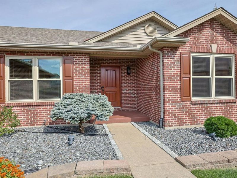 5984 Tyler Point Drive, Fairfield, OH 45011 Photo 2