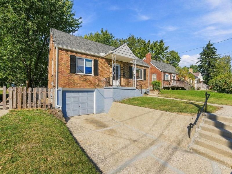 555 Greenwell Avenue, Delhi Township, OH 45238 Photo 4