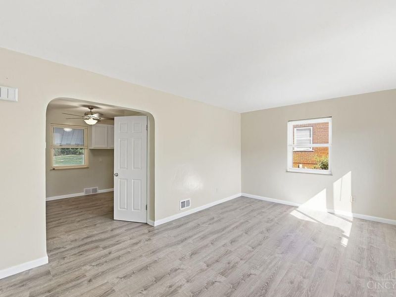 555 Greenwell Avenue, Delhi Township, OH 45238 Photo 8