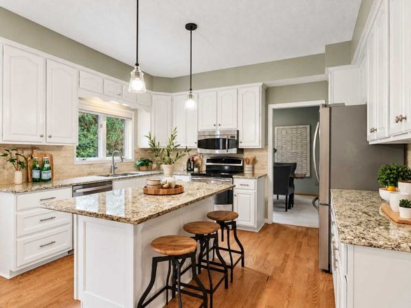 1929 Woodstone Drive, Victoria, MN 55386