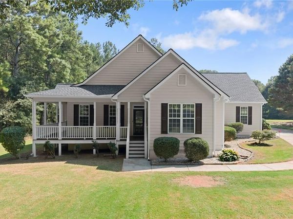 125 Kevins Drive, Hampton, GA 30228
