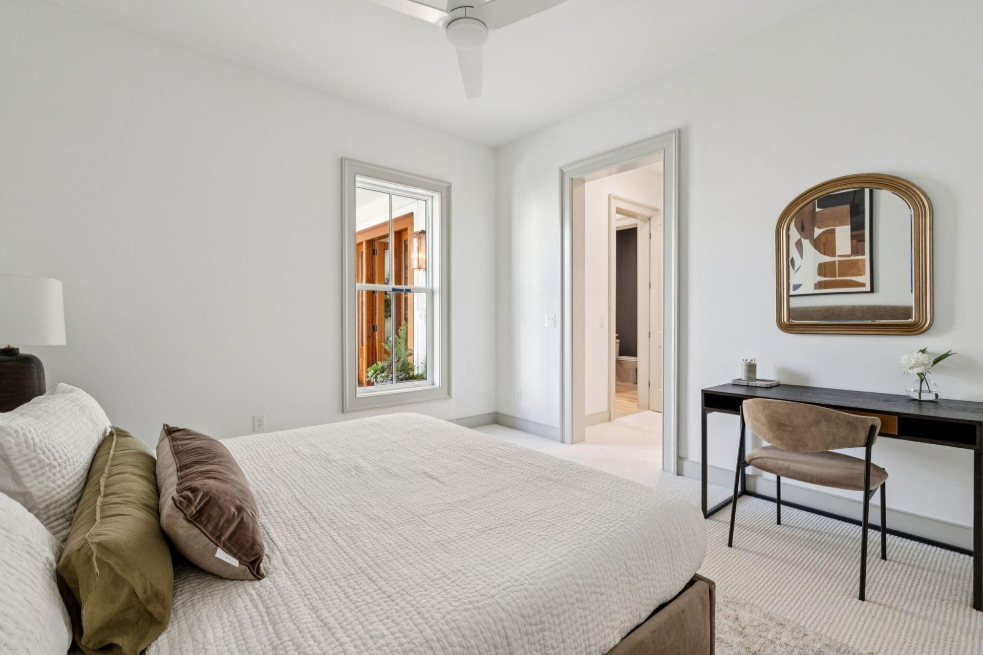 519 Helmsman Street Photo 11
