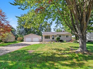 905 N Wilder Road, Lapeer Township, Mi 48446