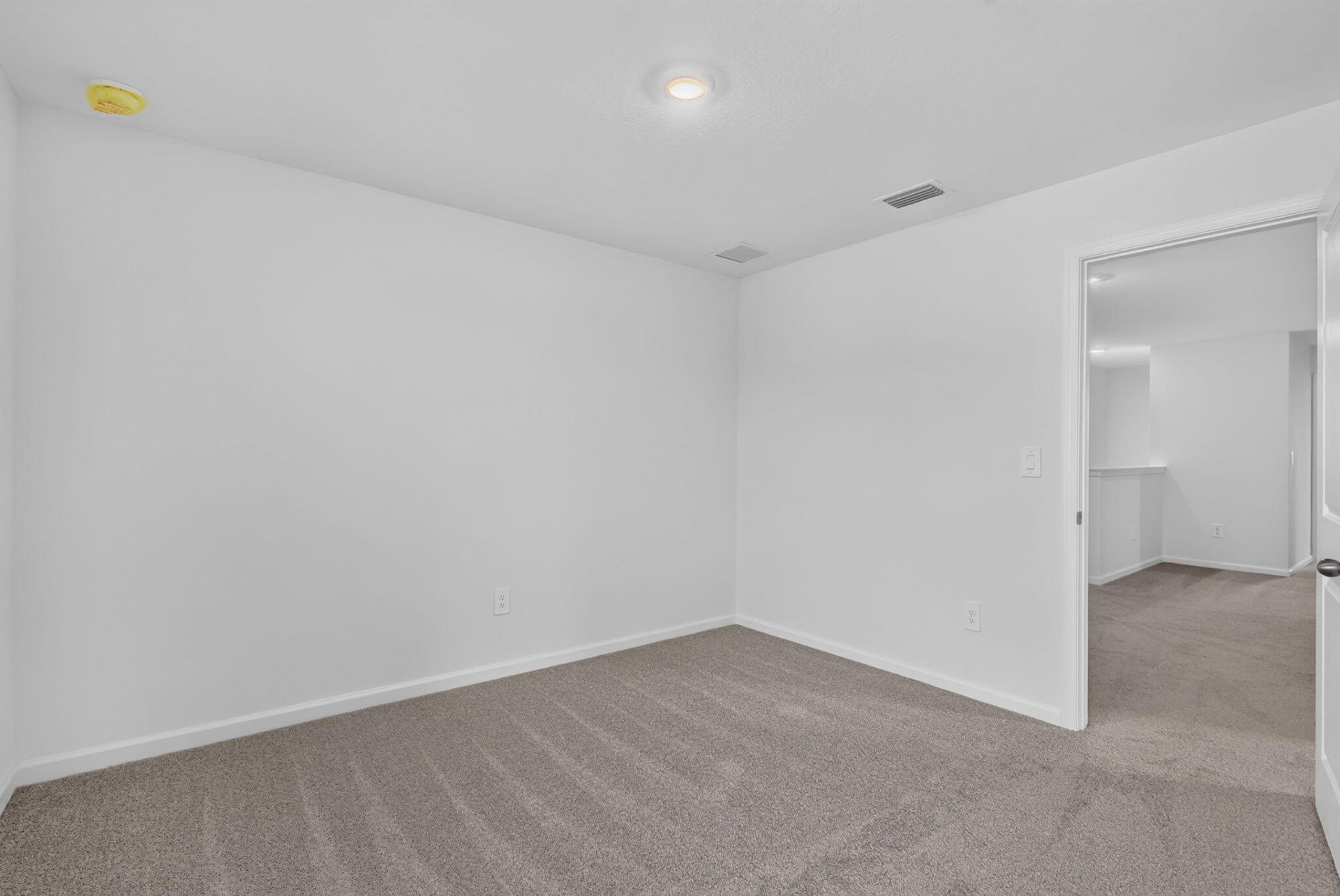 663 Salisbury Circle, Fort Pierce, FL 34982 Photo