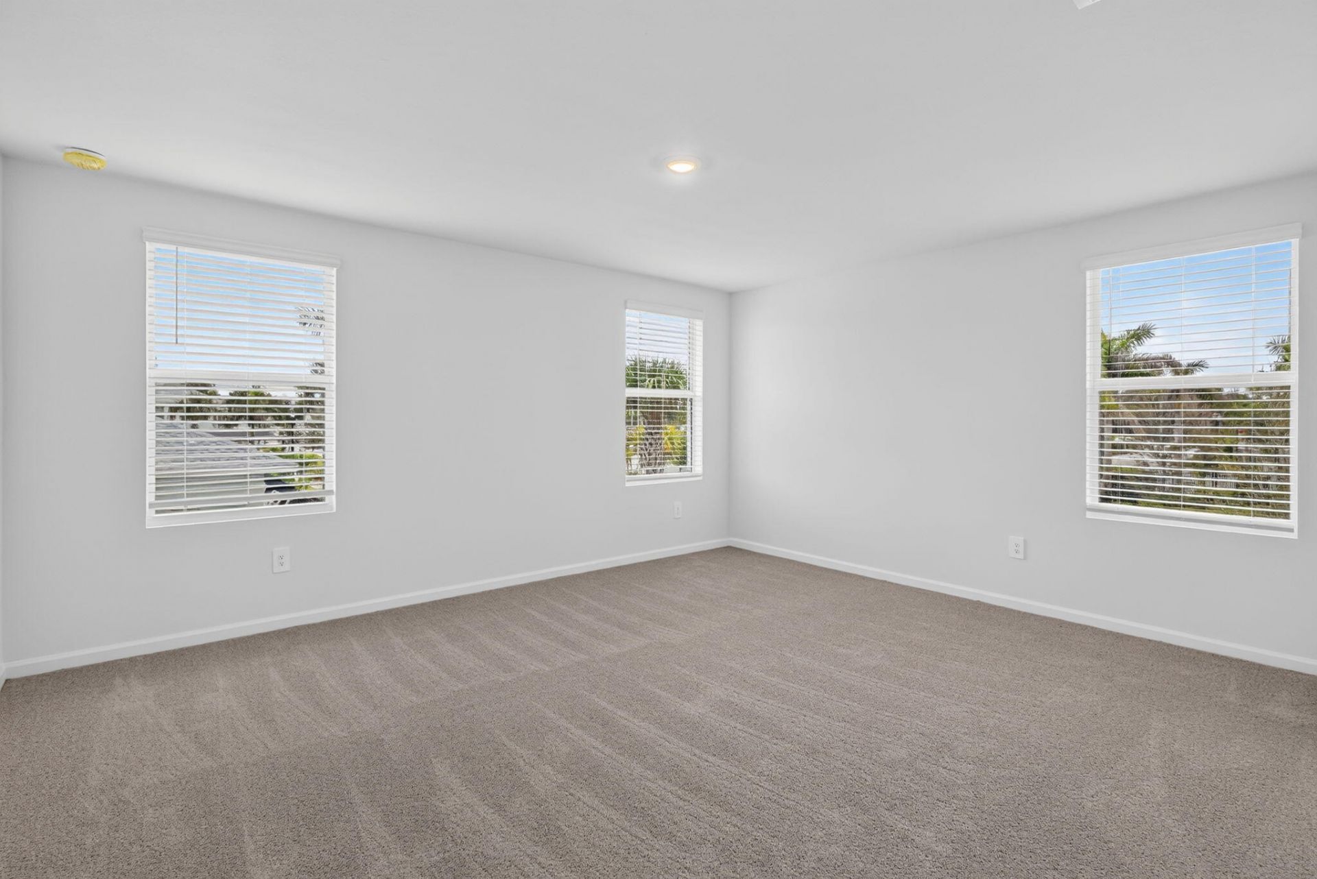 663 Salisbury Circle, Fort Pierce, FL 34982 Photo