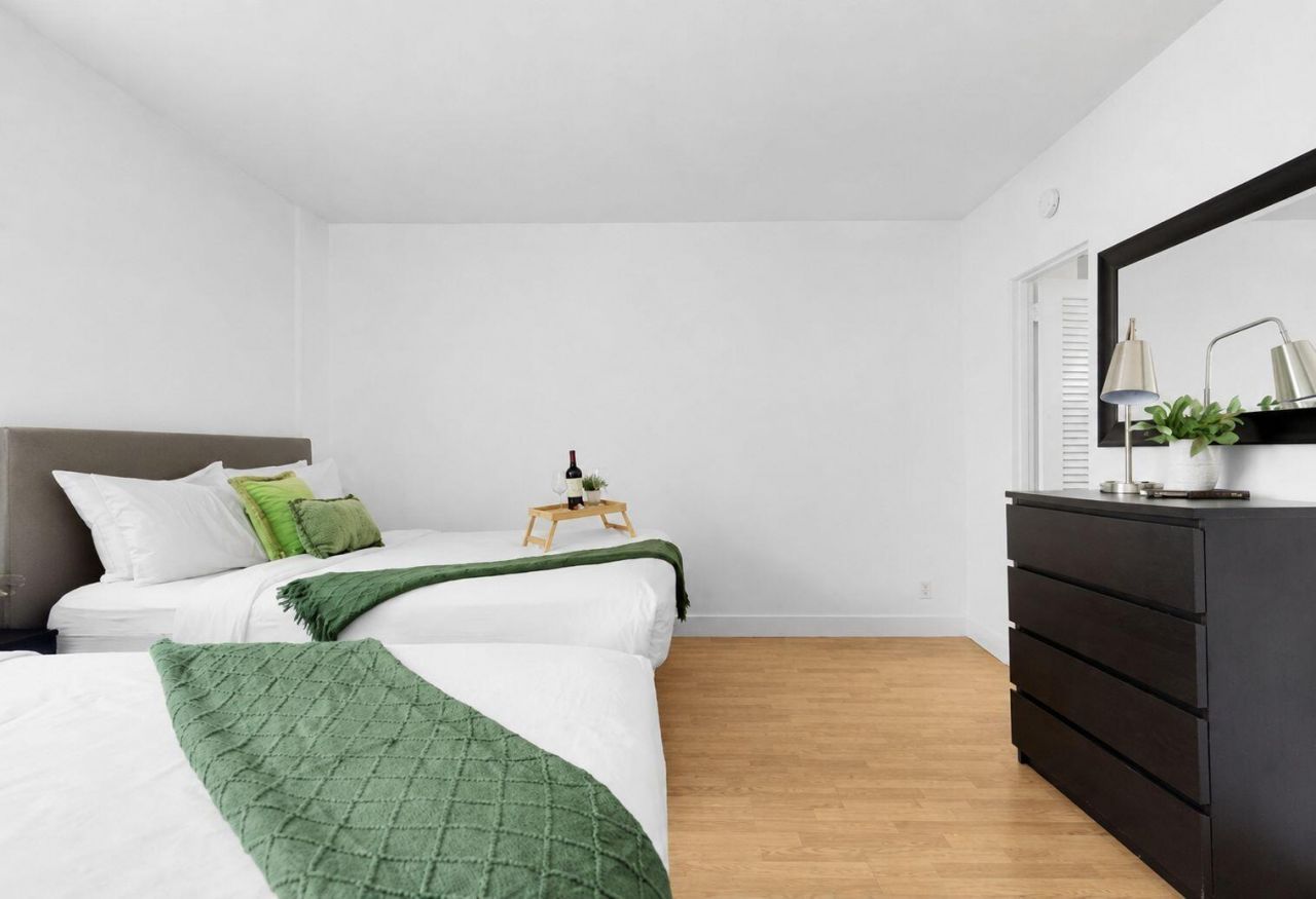 3801 S Ocean Drive, Unit 4Y, Hollywood, FL 33019 Photo