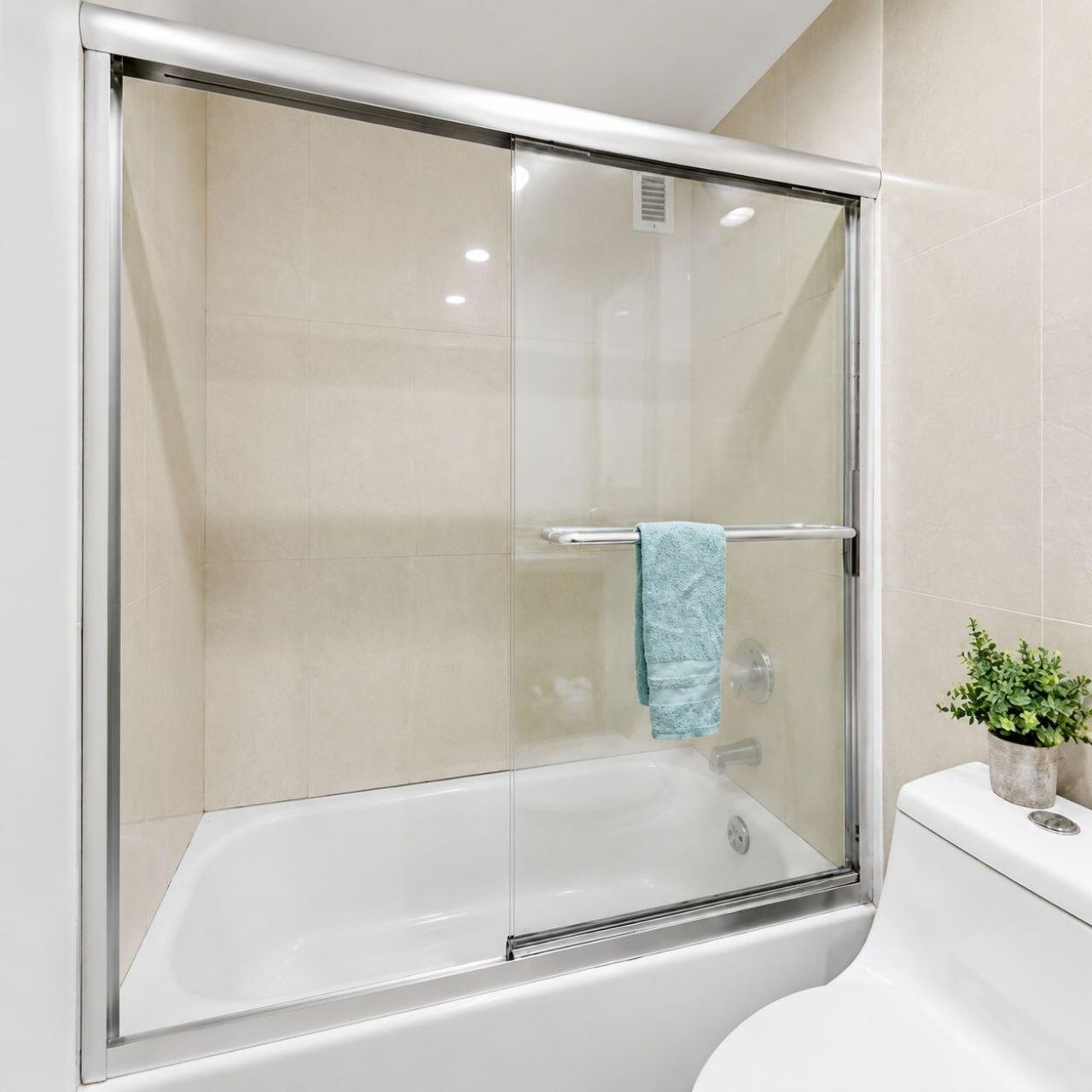 3801 S Ocean Drive, Unit 4Y, Hollywood, FL 33019 Photo