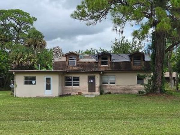 7900 8th Street, Vero Beach, FL 32968