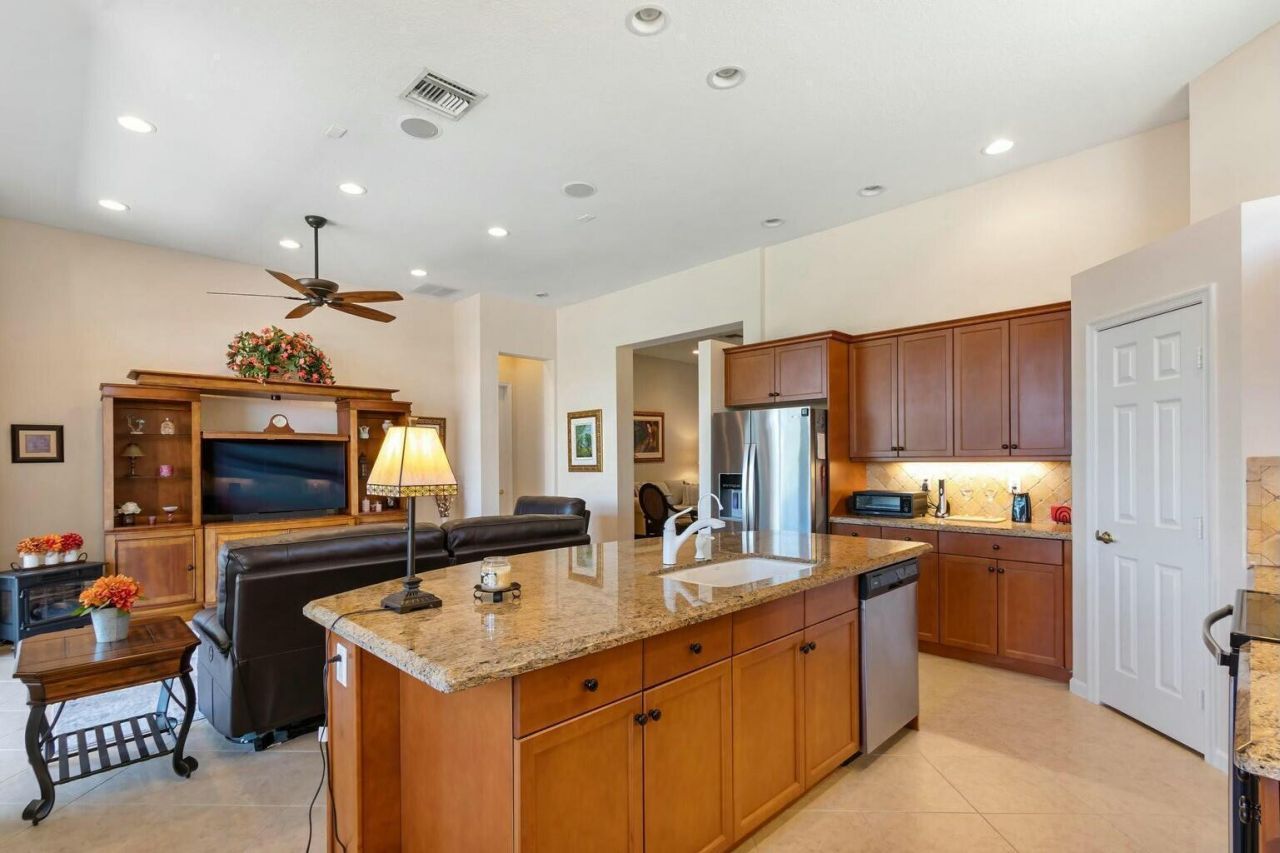8709 Via Grande E, Wellington, FL 33411 Photo