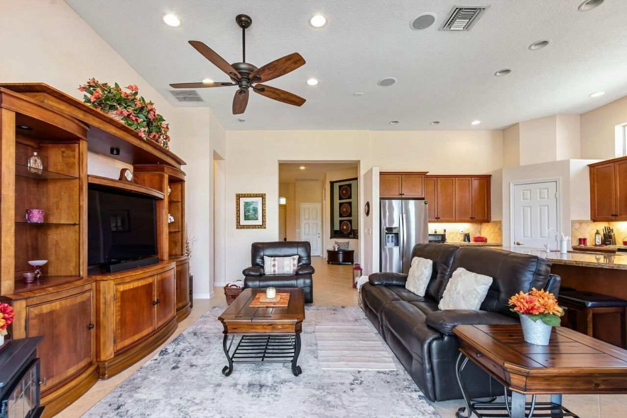 8709 Via Grande E, Wellington, FL 33411 Photo