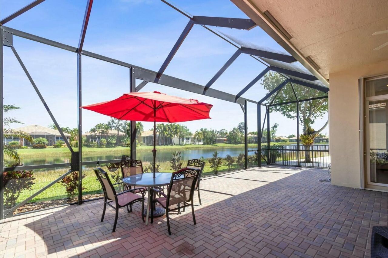 8709 Via Grande E, Wellington, FL 33411 Photo