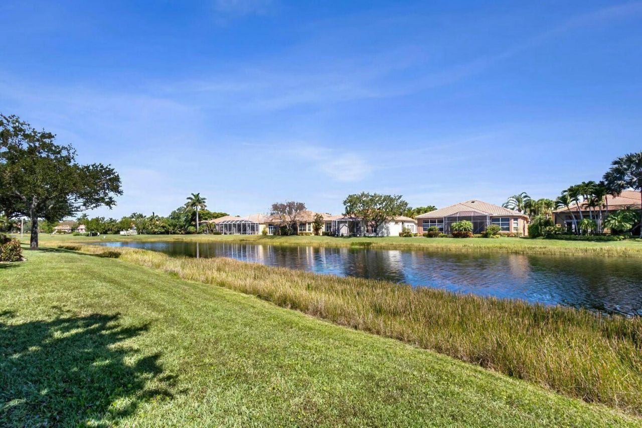 8709 Via Grande E, Wellington, FL 33411 Photo