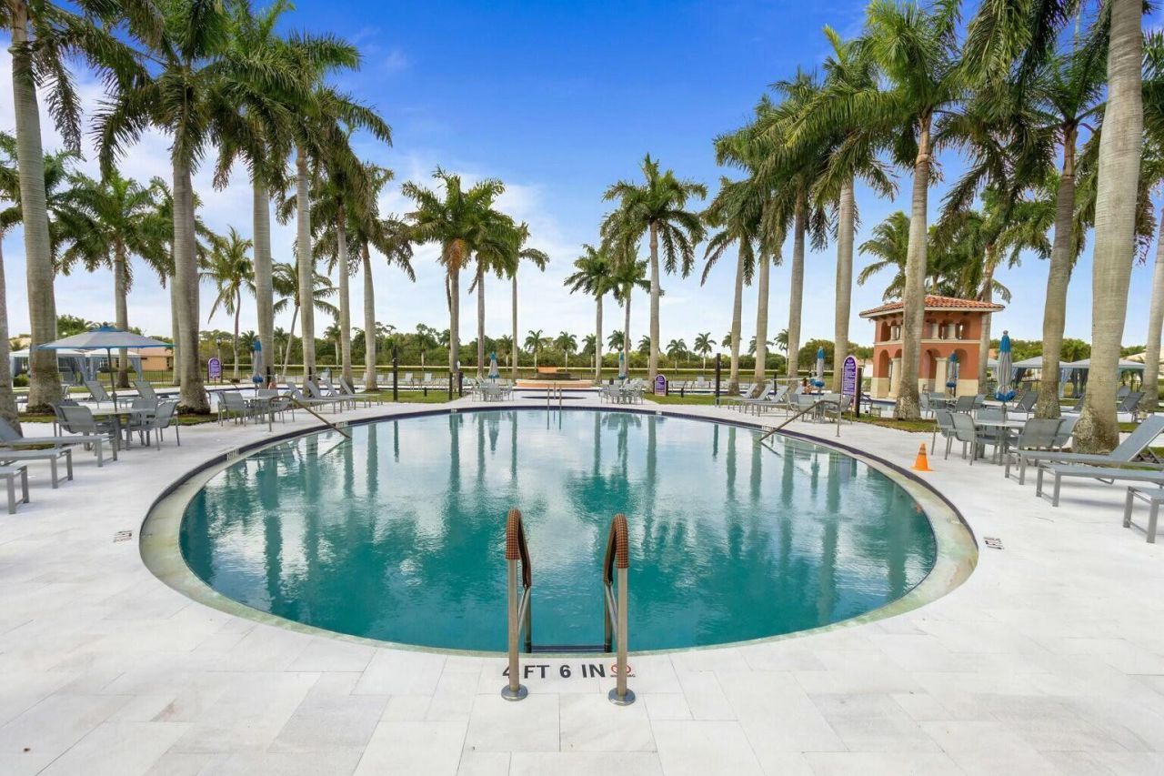 8709 Via Grande E, Wellington, FL 33411 Photo