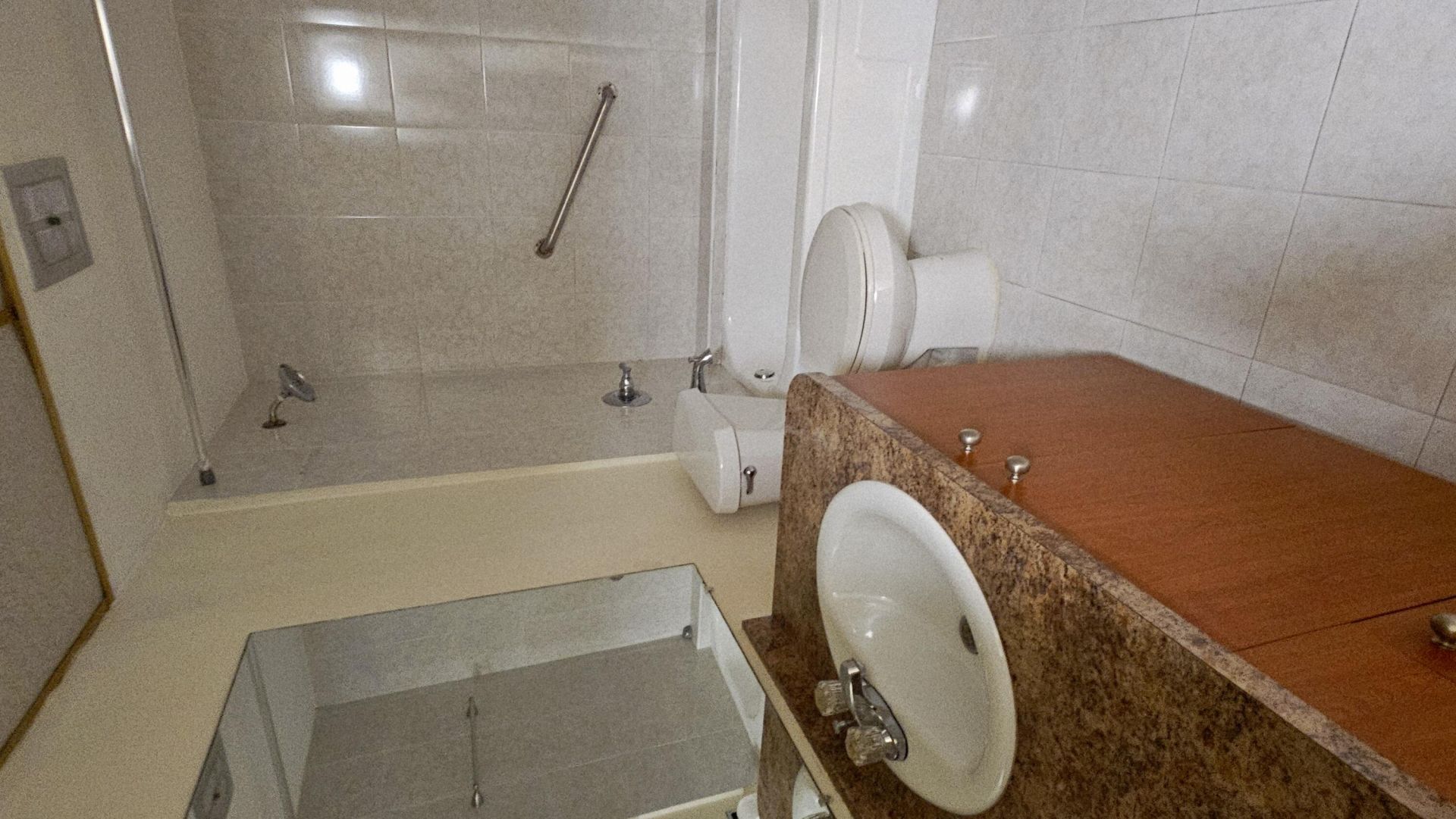 4200 NW 3rd Court, Unit 122, Plantation, FL 33317 Photo