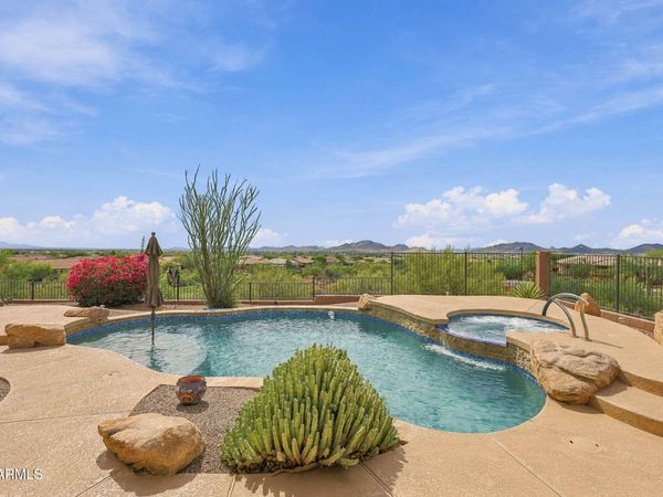 41943 N BACK CREEK Court, Anthem, AZ 85086