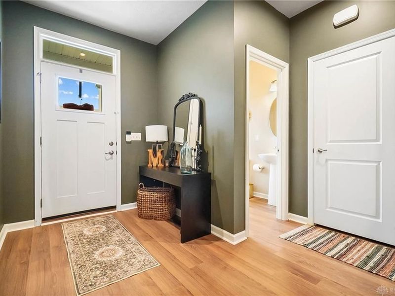 9586 Crooked Creek Drive, Centerville, OH 45458 Photo 3