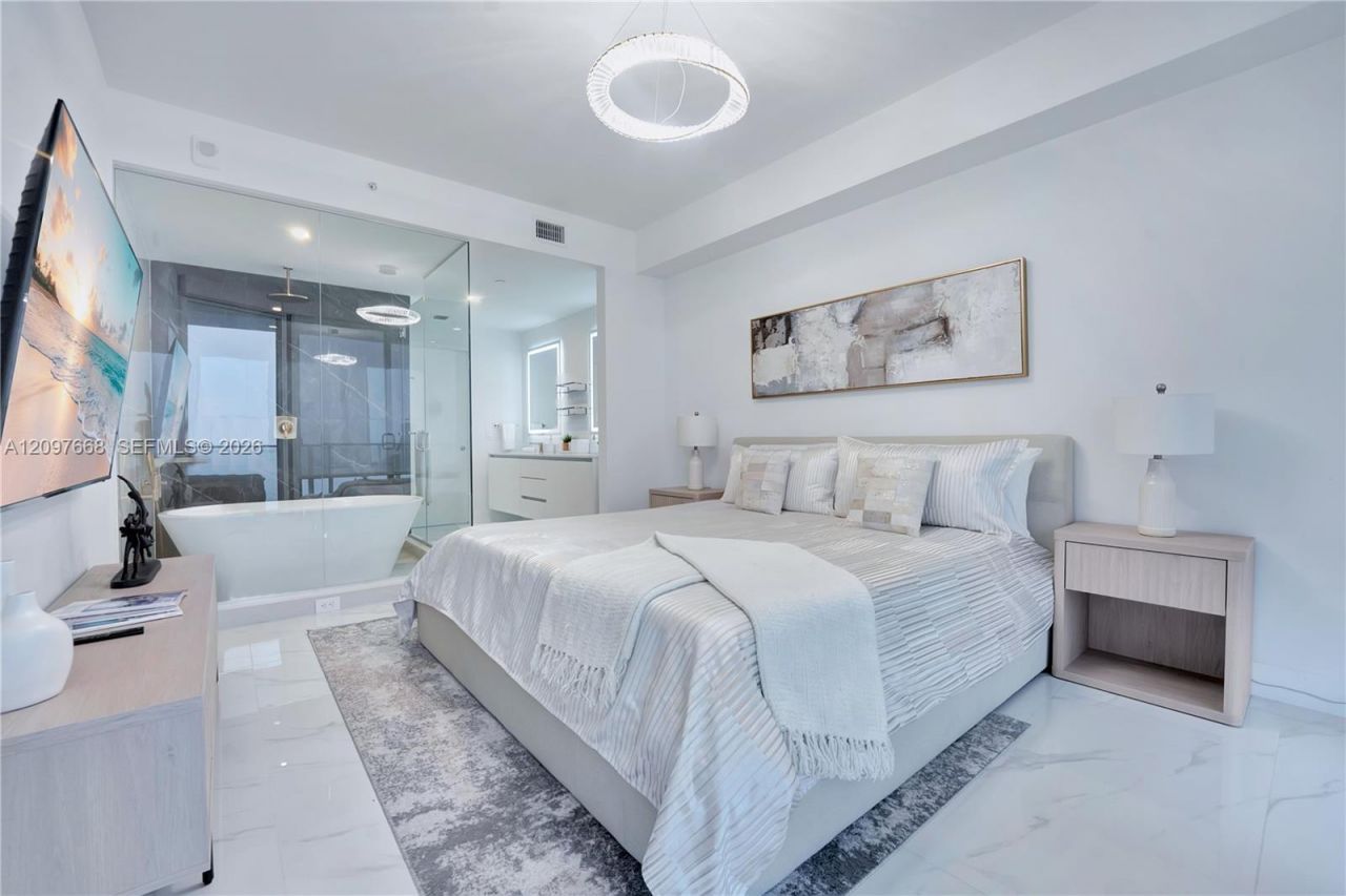 700 NE 24th St , Unit 1206, Miami, FL 33137 Photo
