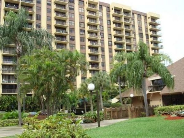 1470 NE 123rd St , Unit A1006, North Miami, FL 33161