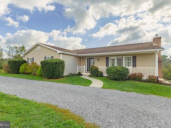 3691 W WEAVER ROAD, GREENCASTLE, PA 17225