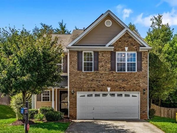 754 Peachtree Meadows Circle , Kernersville, NC 27284