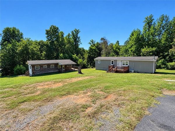 118 Hamlet Place , Ronda, NC 28670