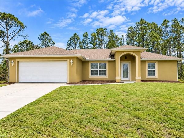 1023 Maddock ST E, LEHIGH ACRES, FL 33974