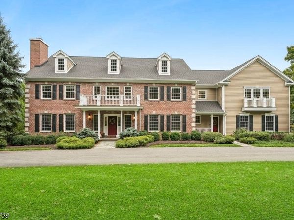 6 Combs Hollow Rd, Mendham, NJ 07945