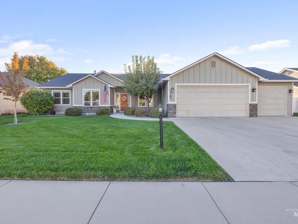 367 N Magnolia Pl, Middleton, ID 83644